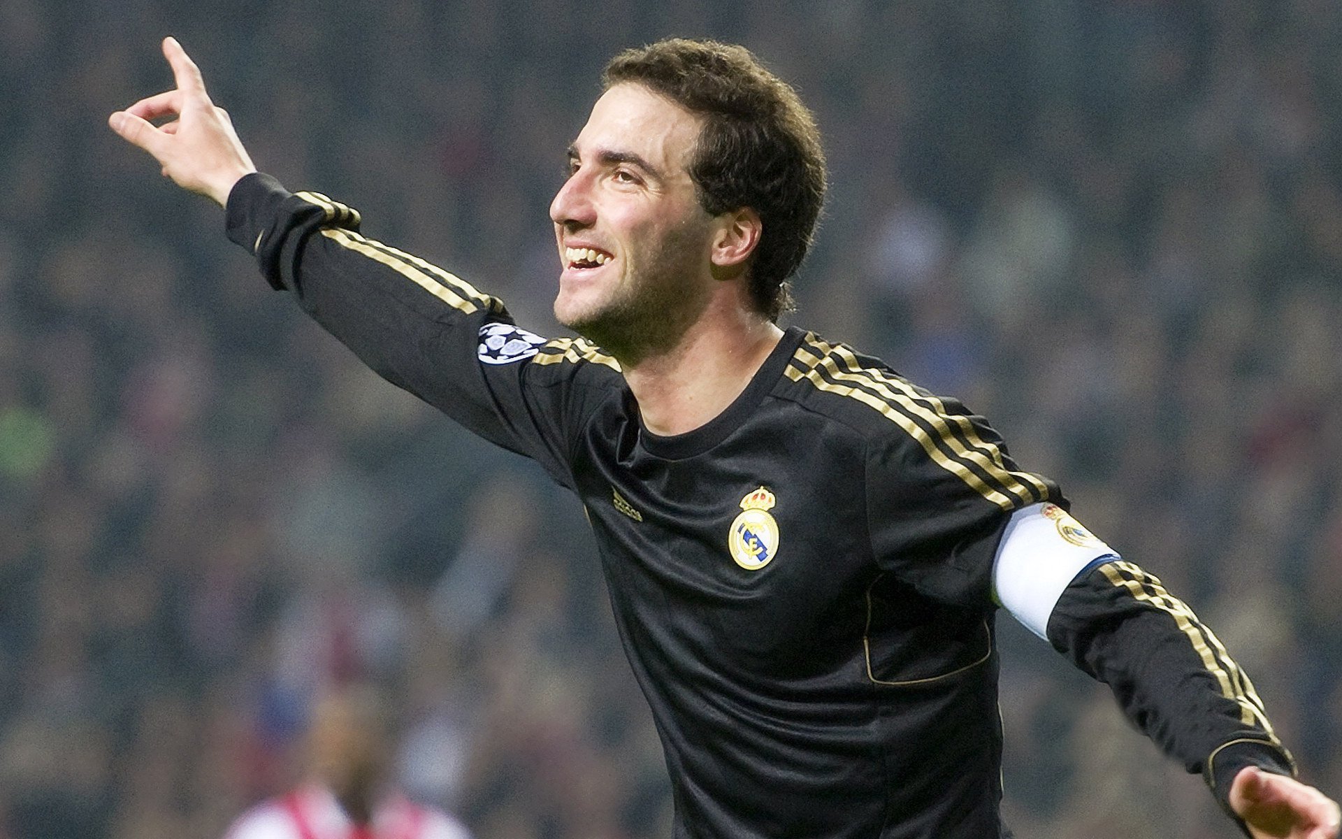 皇家社会主场2-0战胜拉斯帕尔马斯,取得胜利,皇家社会对战巴萨