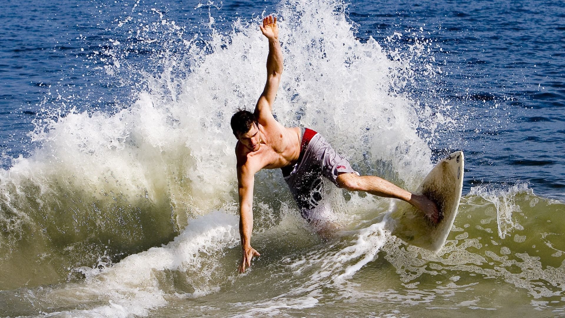 九游下载官网-石油人比赛节奏把控精准，石油人的七夕